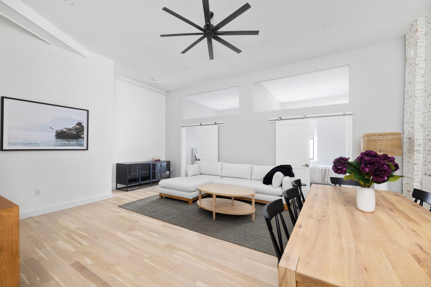 Stylish Remodeled Loft In Portlands Old Port Apartment Exterior photo